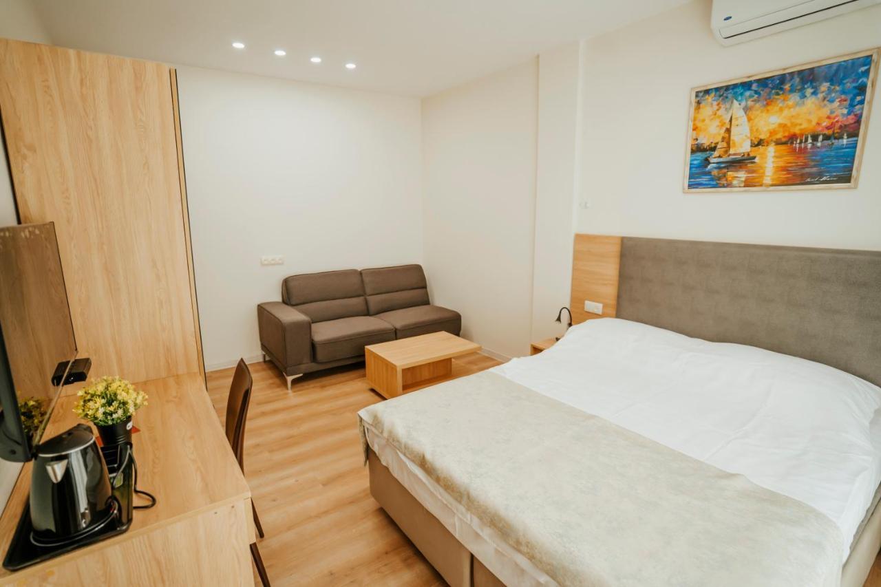 West Apart Hotel Batum Dış mekan fotoğraf