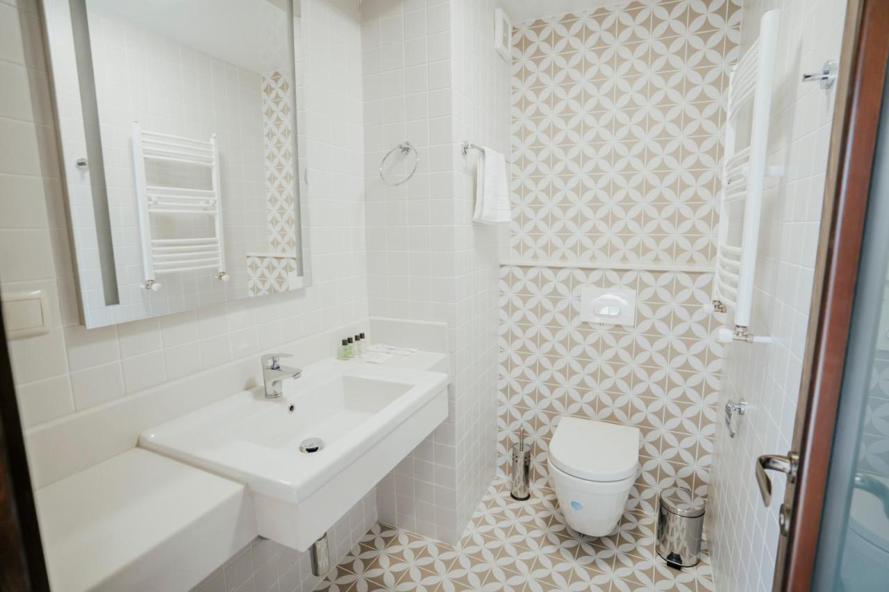 West Apart Hotel Batum Dış mekan fotoğraf