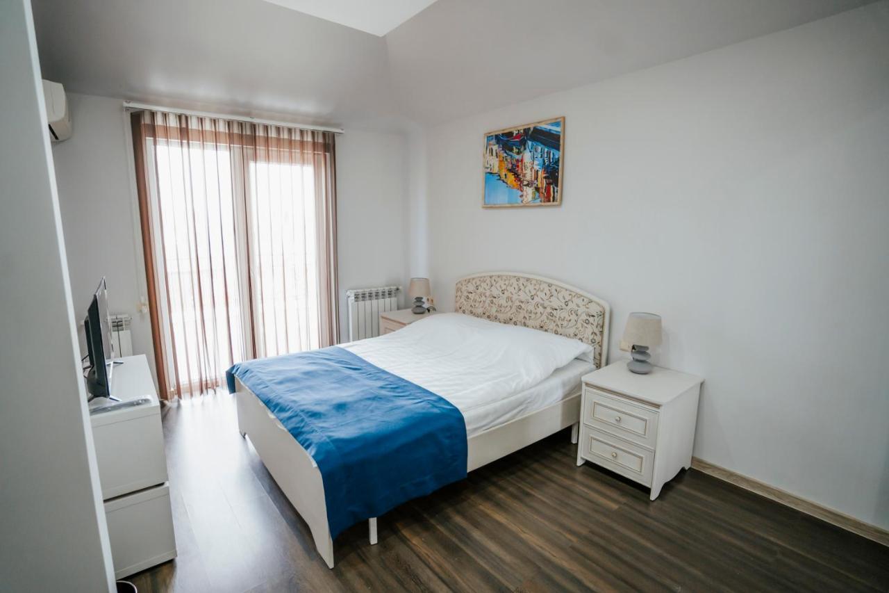 West Apart Hotel Batum Dış mekan fotoğraf