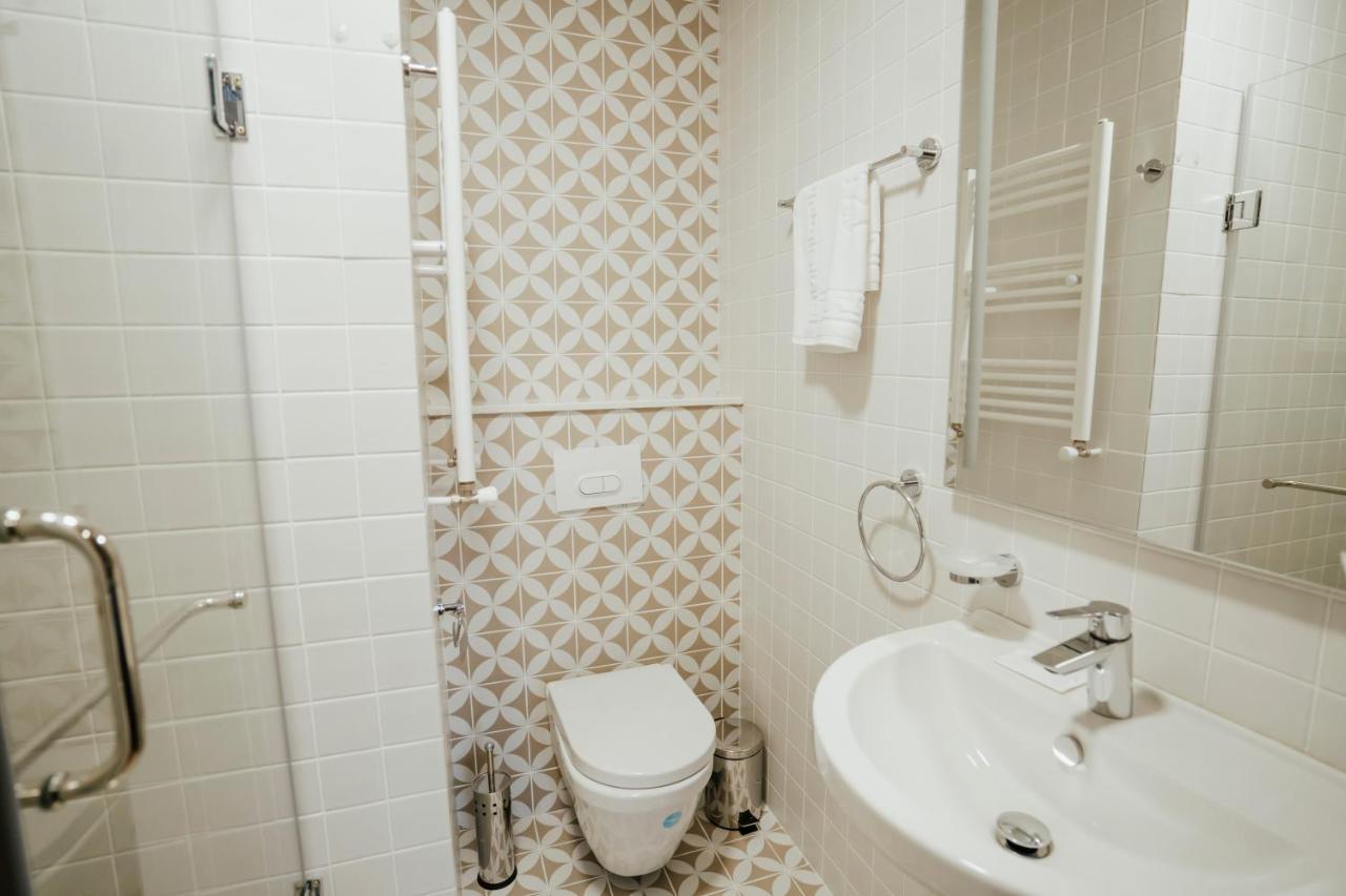 West Apart Hotel Batum Dış mekan fotoğraf